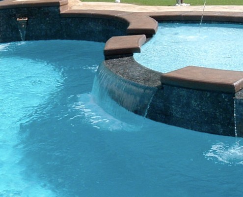 trilogy fiberglass pool spillway10 495x400