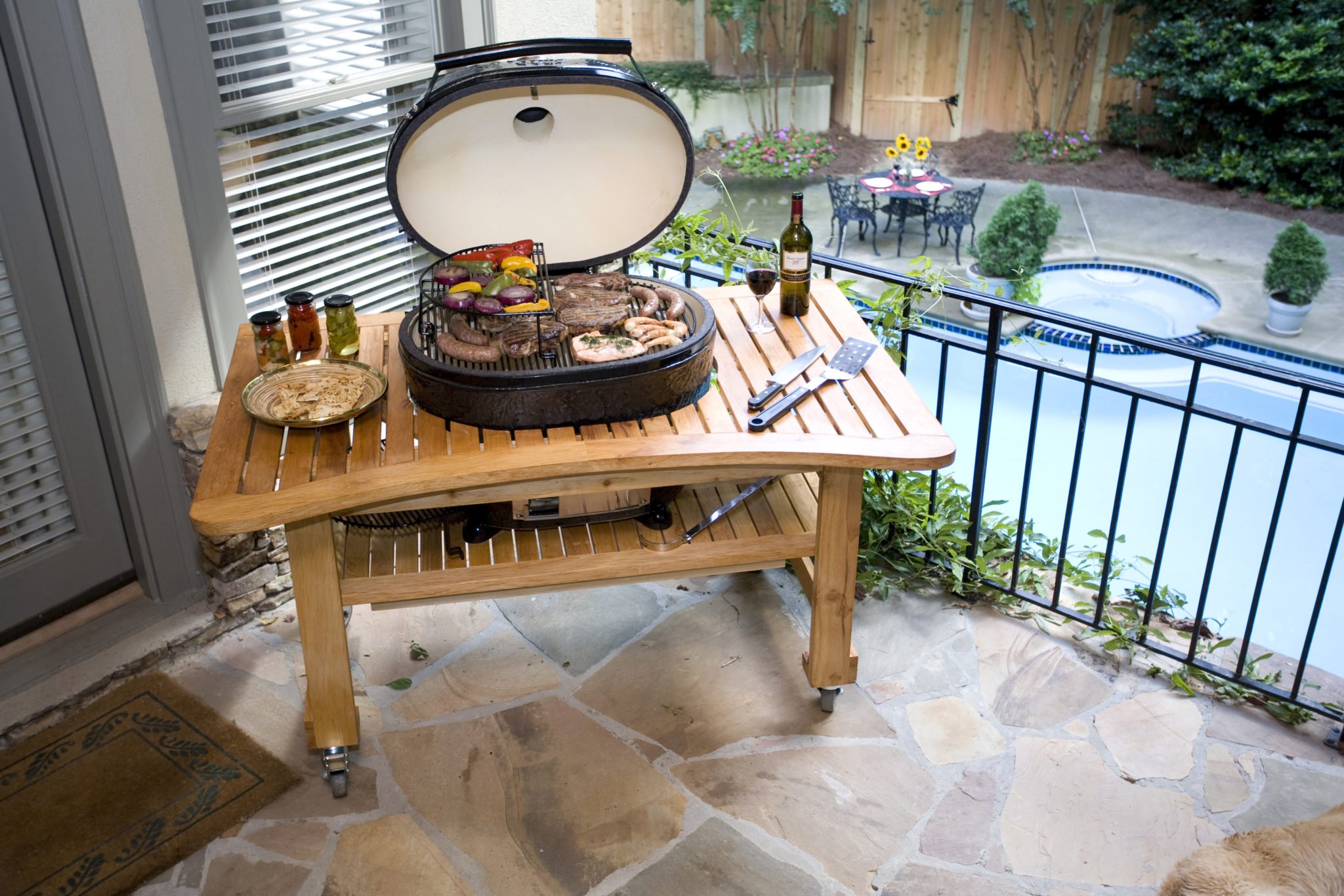 Oval XL Patio Outdoor Grill
